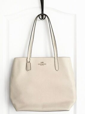Coach Thea Tote Chalk Pebbled Leather Large Carryall Bag w Dust Bag Cream